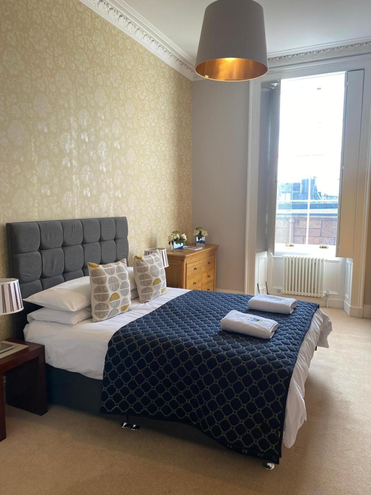 Beautiful & Bright 2 Bed Flat Murrayfield Edimburgo Exterior foto